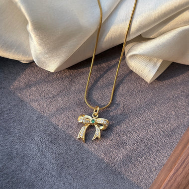 Emerald Bow